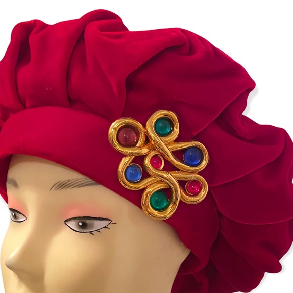 Vintage GIVENCHY Red Velvet Beret Hat - Picture 4 of 7